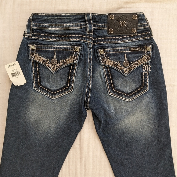 Jeans Miss Me Boot Cut Brodés - Taille 27 X 34 Neuf Avec étiquettes (NWT) Délavage Moyen